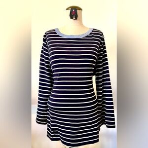 Gently used, XXL, Nautica striped top, Blue/white